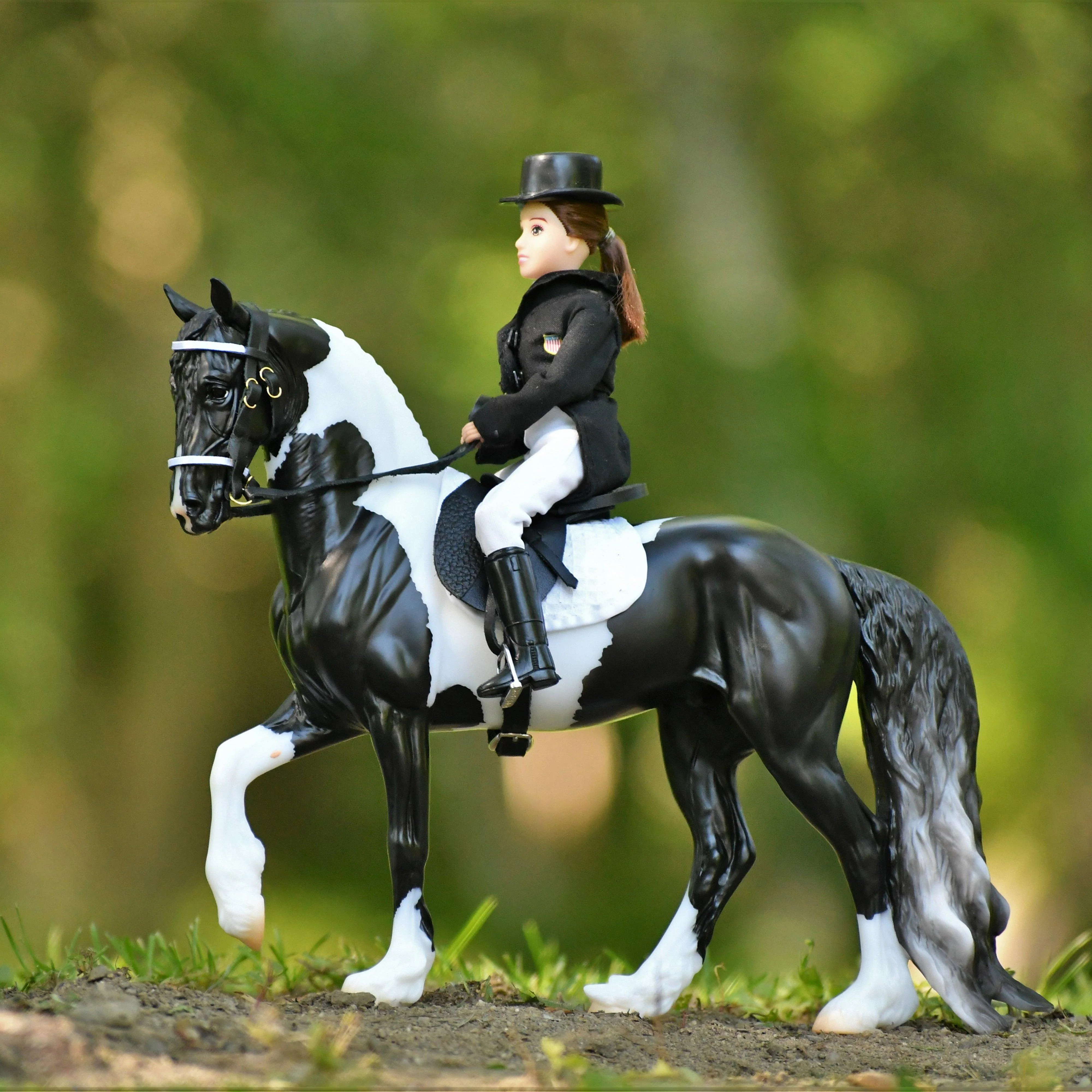 Battlefield Angel HP Pinto Friesian - Image 2