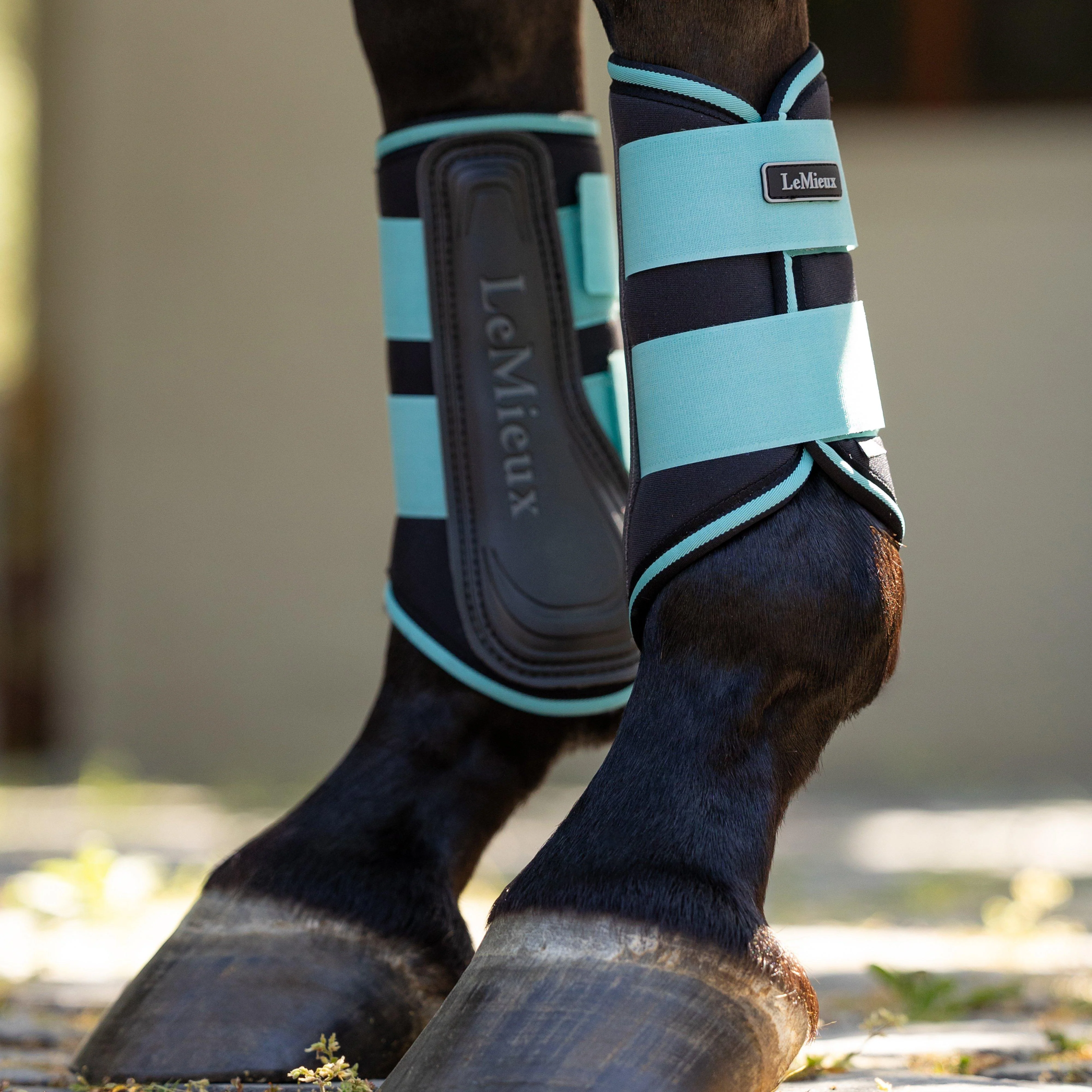 Grafter Brushing Boots Lagoon - Image 4