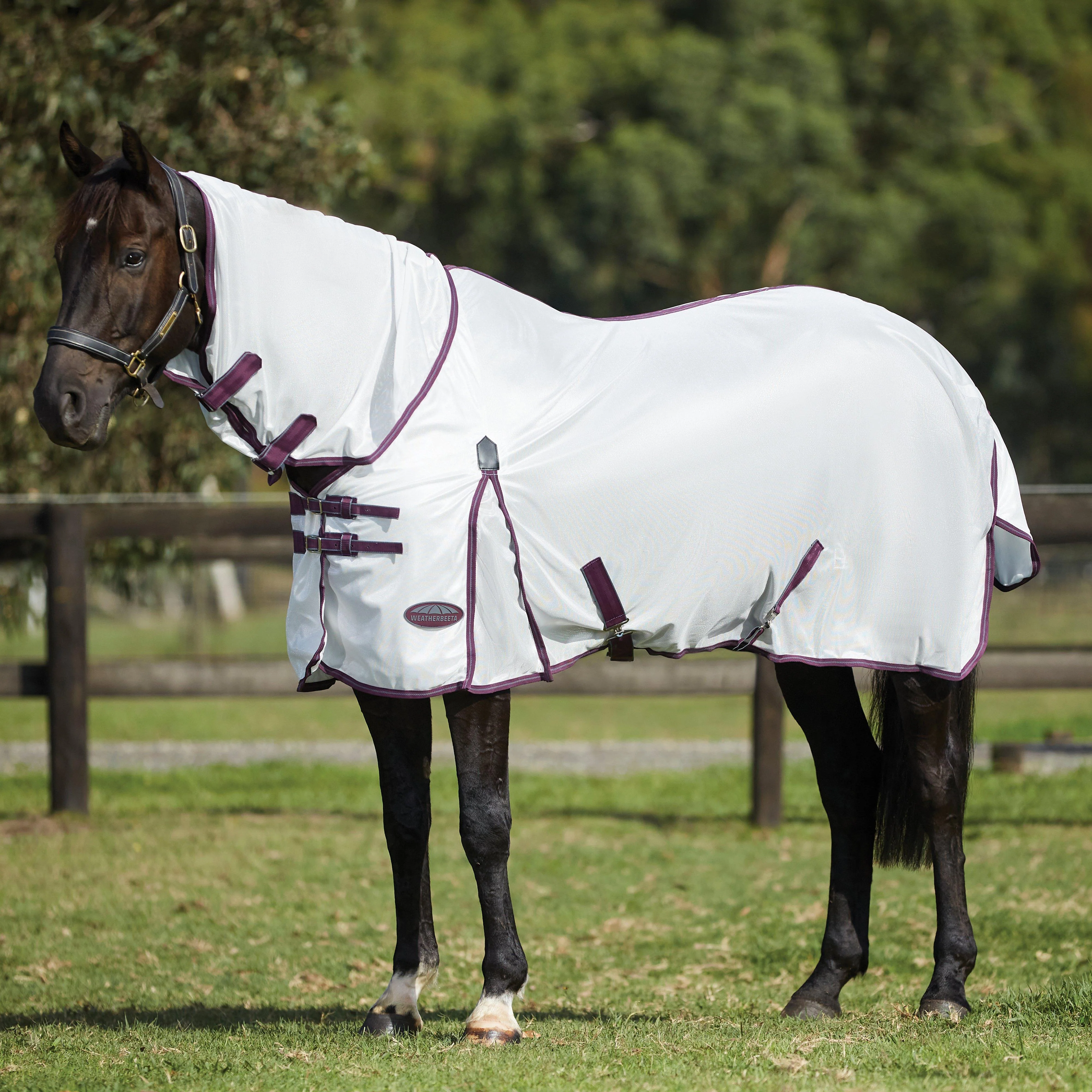 ComFiTec Essential Mesh II Combo Neck Fly Rug White/Maroon/Grey - Image 3