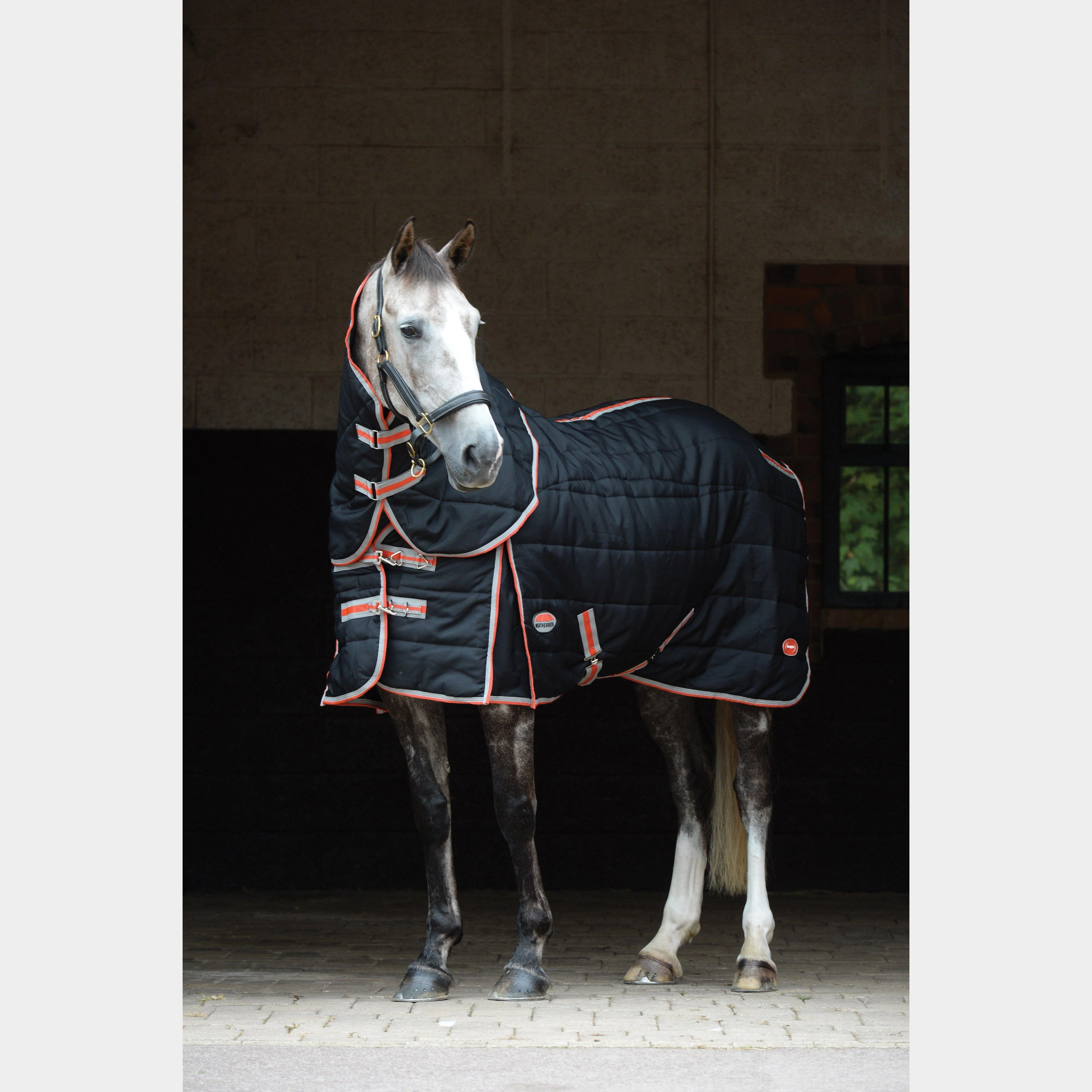 ComFiTec Therapy-Tec Channel Quilt Medium Weight Detach-A-Neck Stable Rug Black/Red