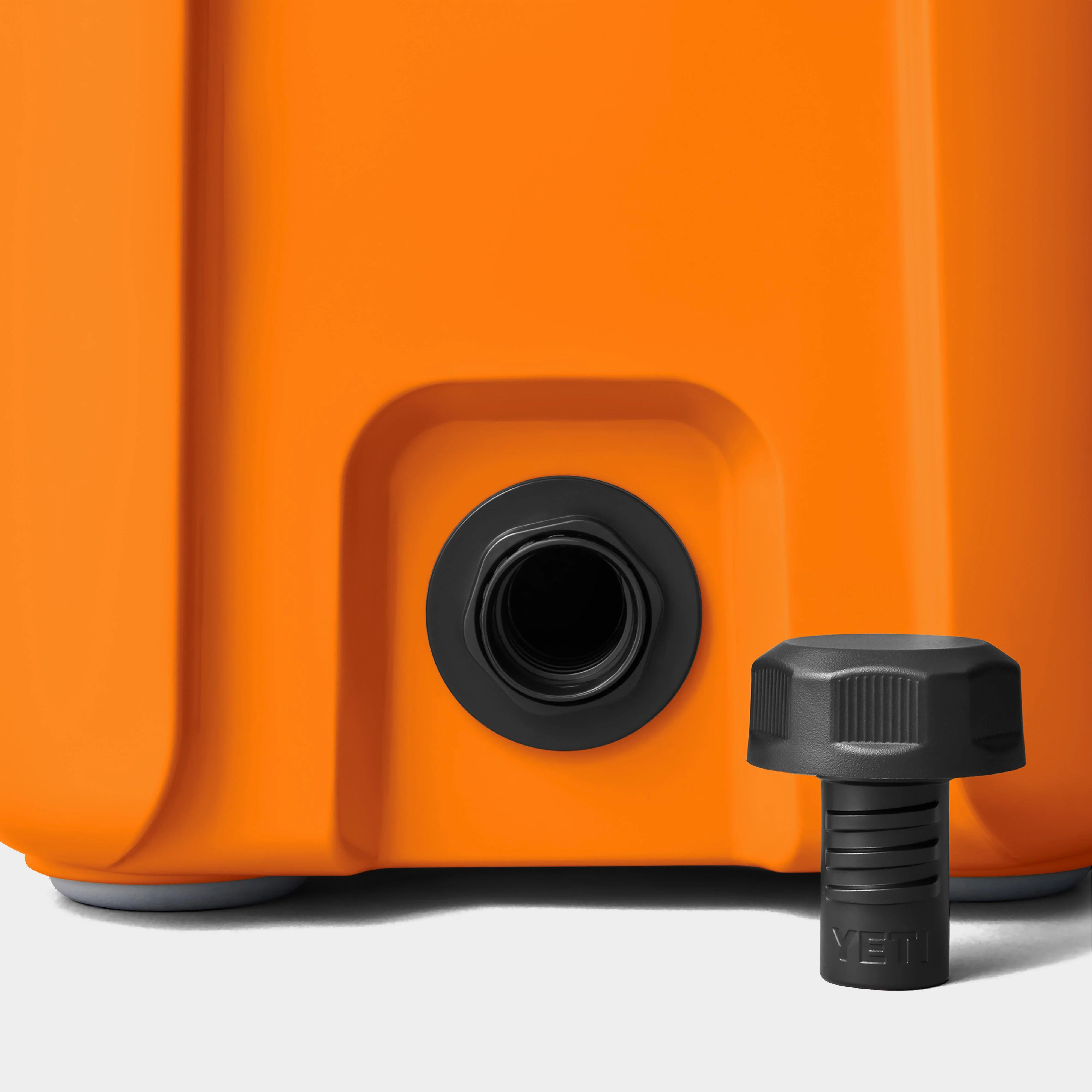 Roadie® 15 Cool Box - Image 6